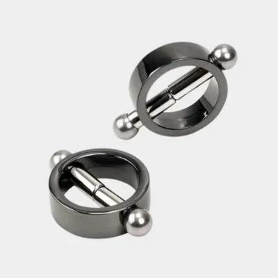 Hooters – Magnetic Nipple Clamps