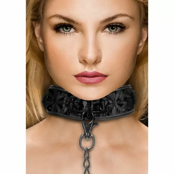 Ouch! Luxury Collar with Leash – Black