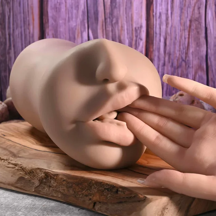 Riley Reid Movie & Realistic Kiss & Tell Stroker